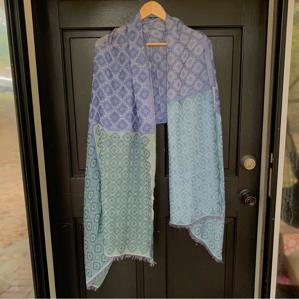 Multicolored Patterned Scarf